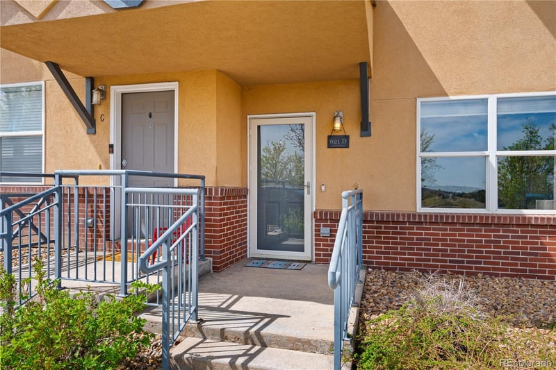 621 S Fairplay St #D, Aurora, CO 80012