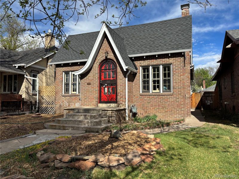 212 S Ogden St, Denver, CO 80209
