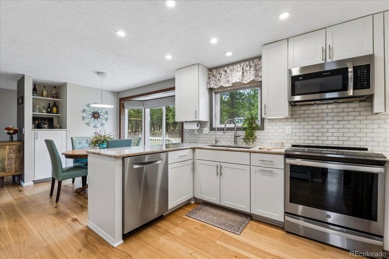 166 Hummingbird Ln, Golden, CO 80403