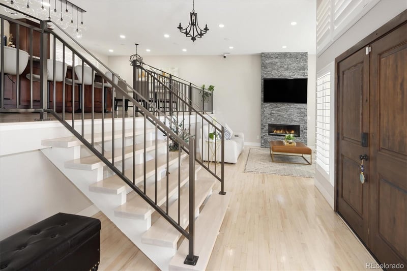 7301 E Jarvis Pl, Denver, CO 80237