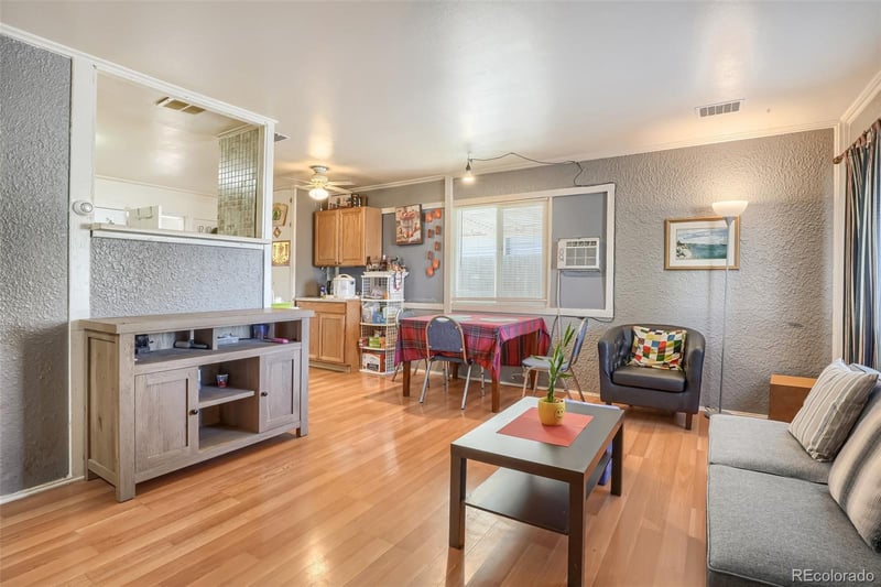 1910 S King St, Denver, CO 80219