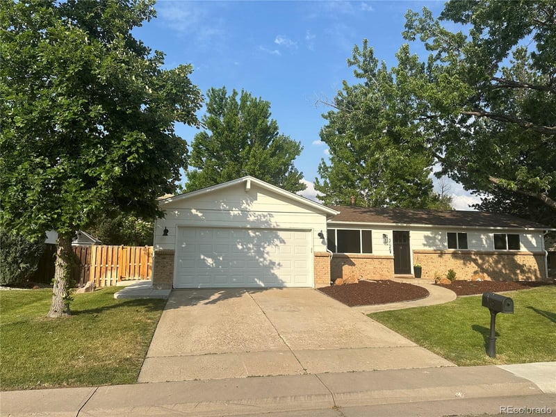 3126 S Emporia Ct, Denver, CO 80231
