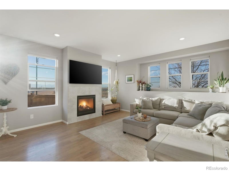 8990 E 61st Ave, Denver, CO 80238