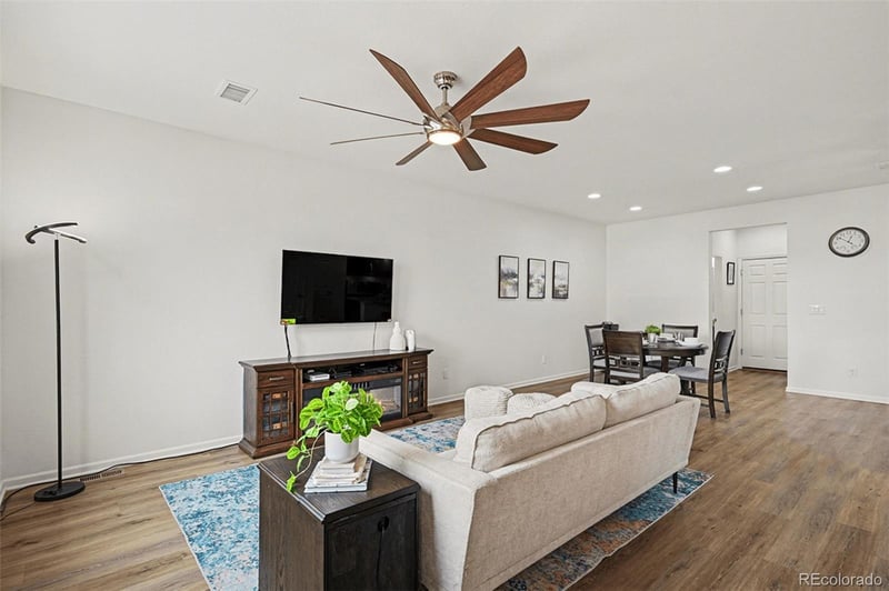 16036 E Warner Dr, Denver, CO 80239