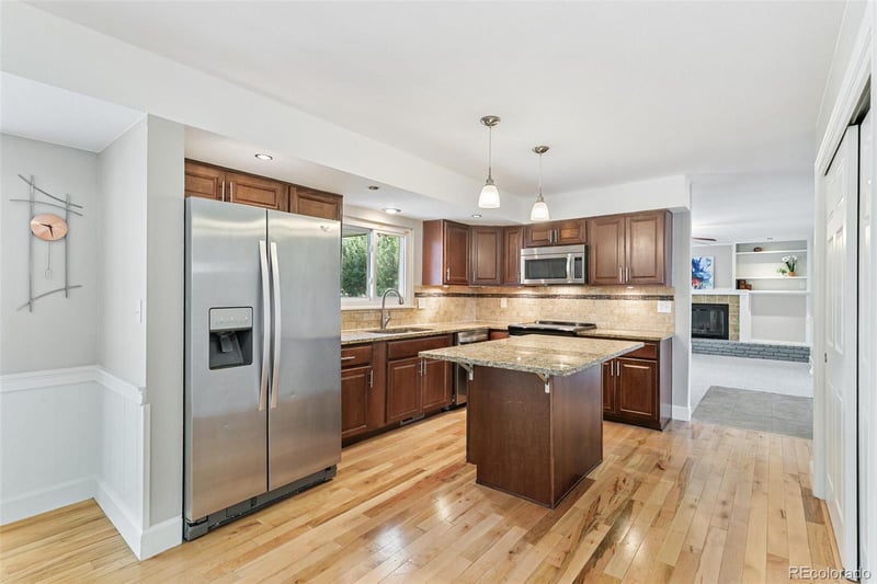 8003 E Hinsdale Pl, Centennial, CO 80112