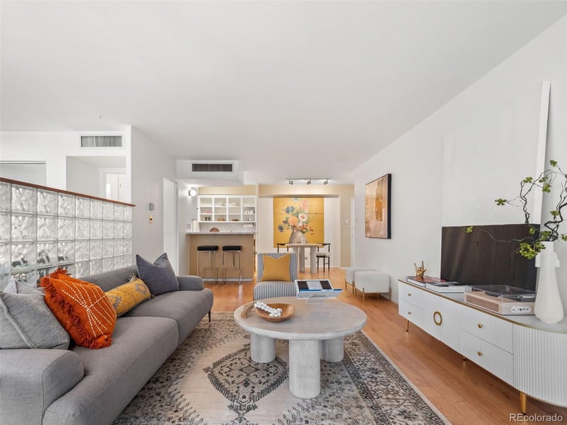 790 N Washington St #405, Denver, CO 80203