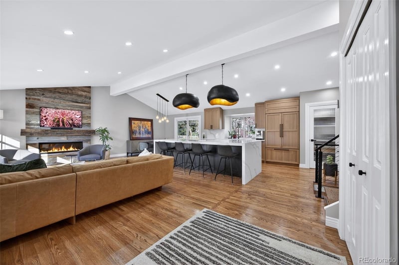 7665 E Napa Pl, Denver, CO 80237