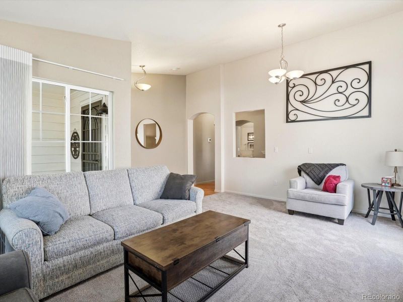2136 E 98th Ave, Thornton, CO 80229