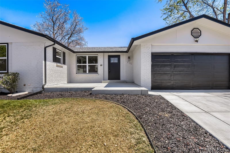 3158 S Dayton Ct, Denver, CO 80231