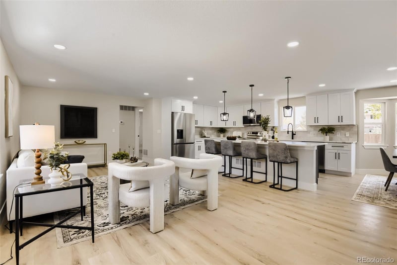 3158 S Dayton Ct, Denver, CO 80231