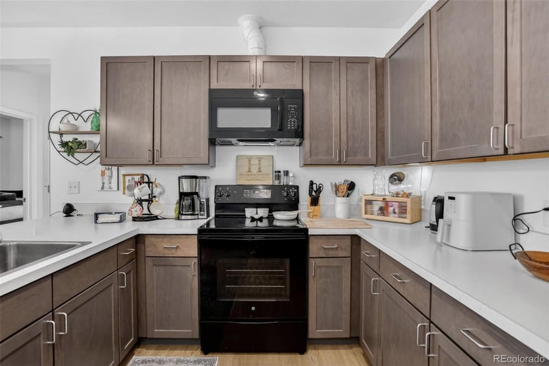 8475 E 36th Ave #221, Denver, CO 80238