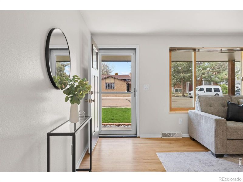 1010 S Terry St, Longmont, CO 80501