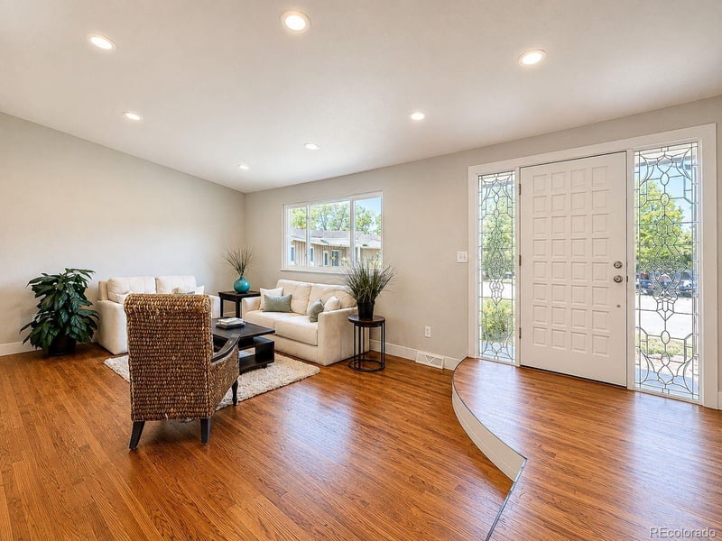 7197 S Fairfax Ct, Centennial, CO 80122