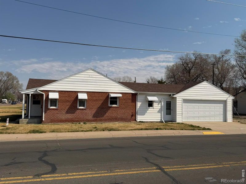 327 Magnolia Ln, Sterling, CO 80751