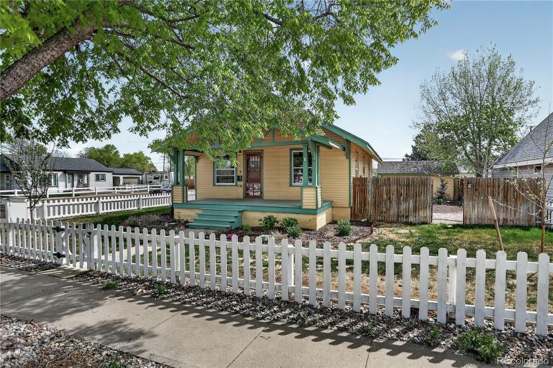 402 S 2nd Ave, Brighton, CO 80601
