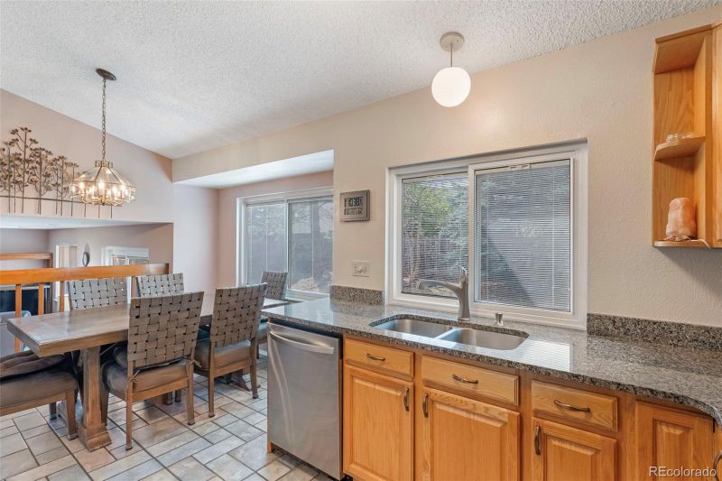 11256 W Bowles Pl, Littleton, CO 80127