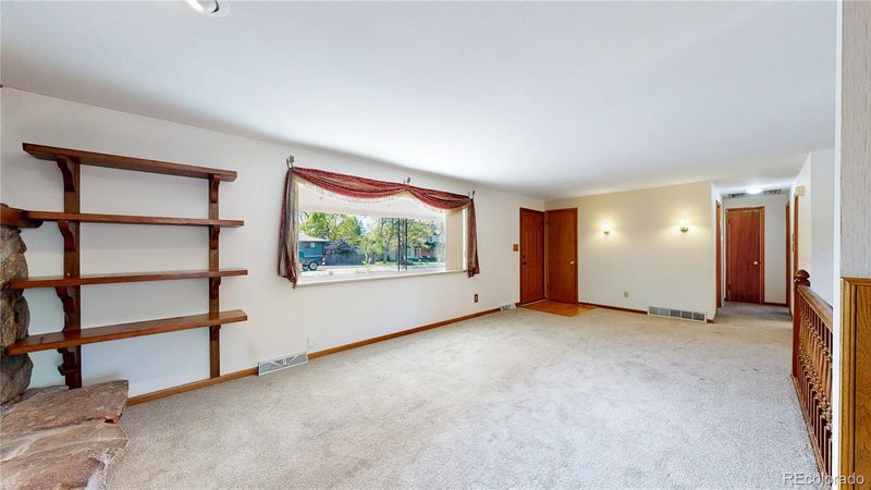 8041 Oak St, Arvada, CO 80005
