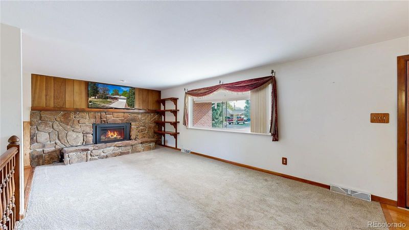 8041 Oak St, Arvada, CO 80005