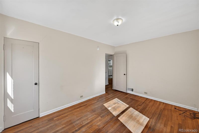3051 S Downing St, Englewood, CO 80113