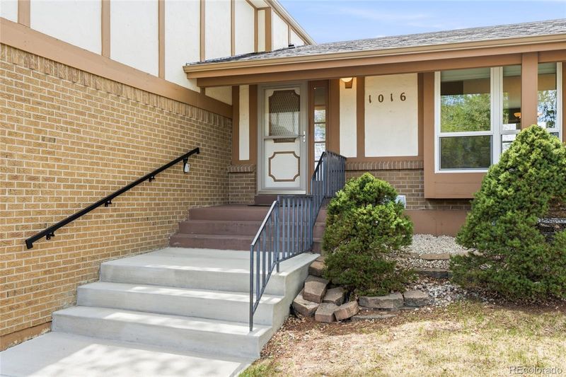 1016 E 6th Cir, Broomfield, CO 80020