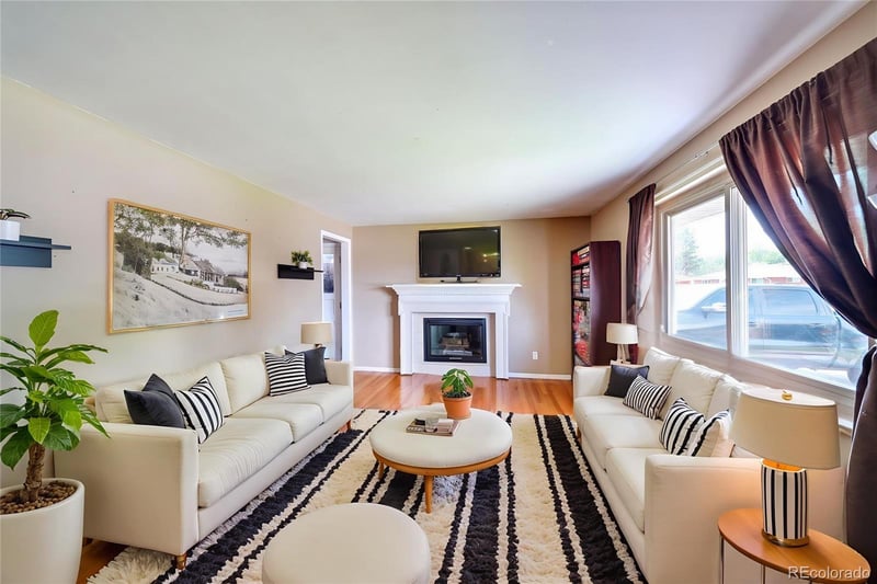 6616 S Lincoln St, Centennial, CO 80121