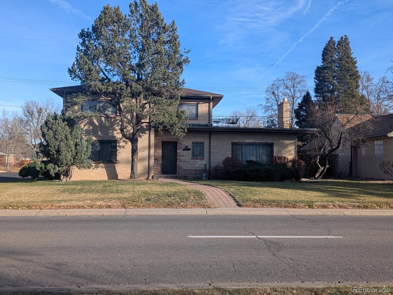 2150 N Monaco Pw, Denver, CO 80207