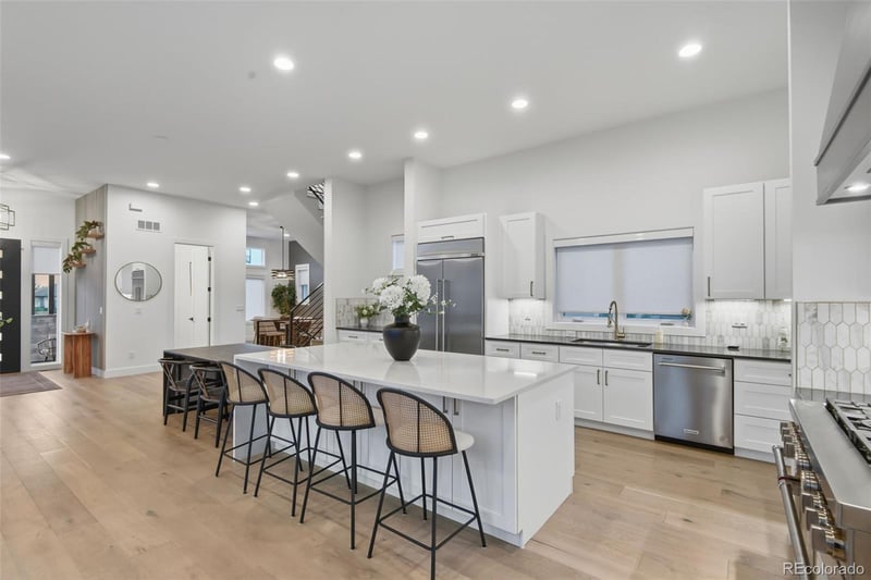 8230 W Tennessee Ct, Lakewood, CO 80226