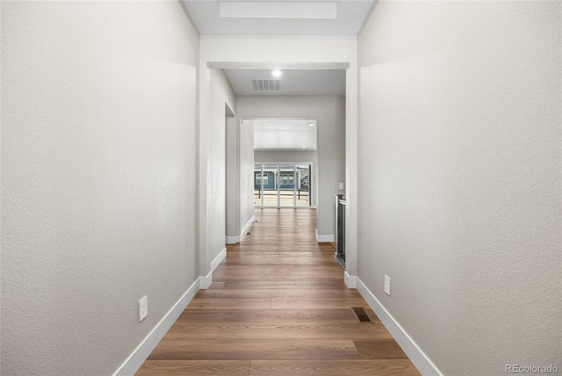 8811 S Quemoy St, Aurora, CO 80016