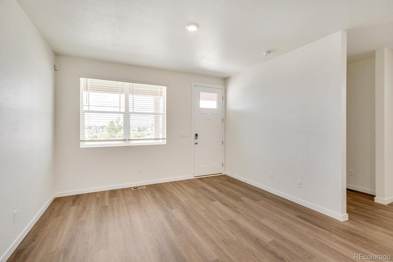 9825 Bahama St, Commerce City, CO 80022