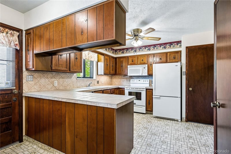 6294 S Oneida Way, Centennial, CO 80111