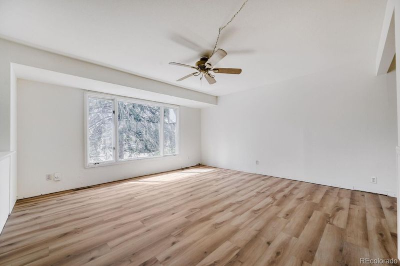 1138 Hover St, Longmont, CO 80501
