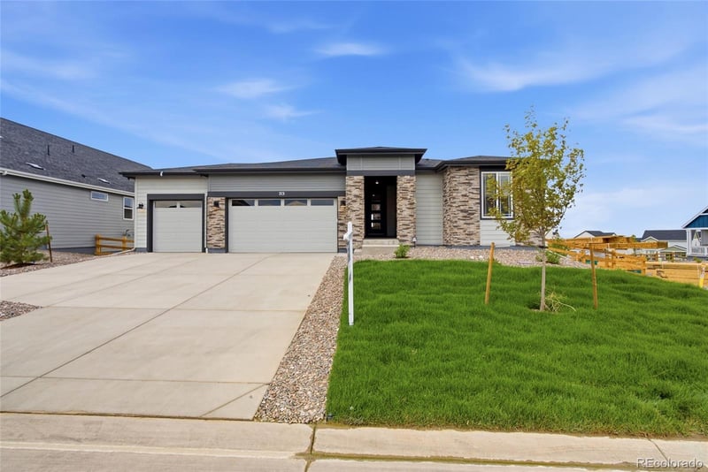 713 Pershing Point, Elizabeth, CO 80107
