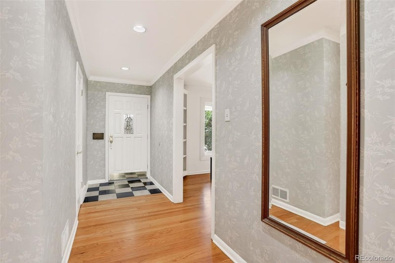 245 Locust Ln, Denver, CO 80220