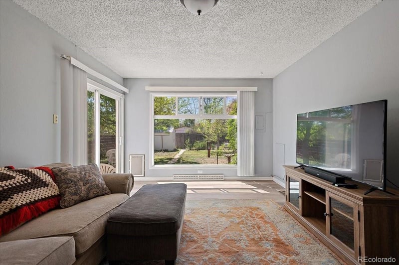 920 Central Ct, Pueblo, CO 81003