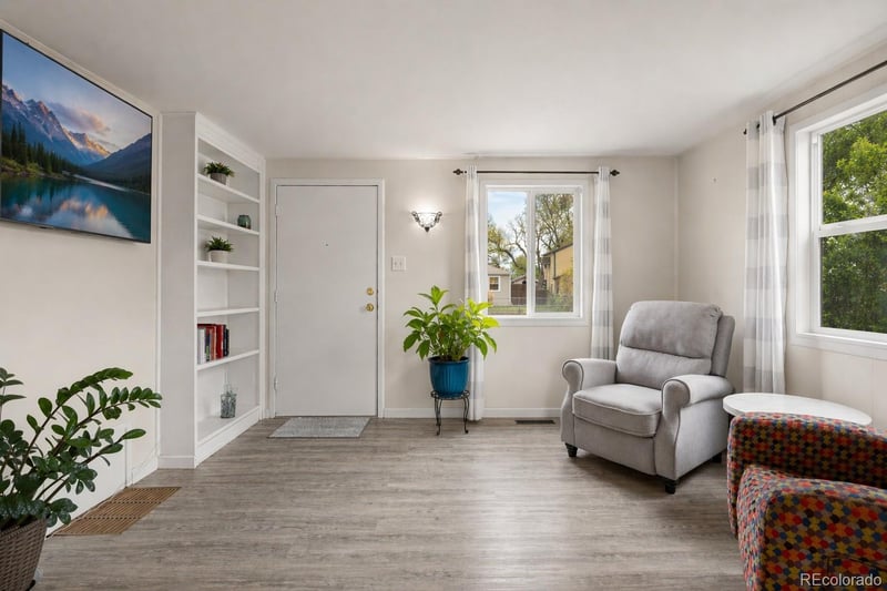5525 Pierce Ct, Arvada, CO 80002
