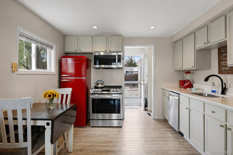 5525 Pierce Ct, Arvada, CO 80002