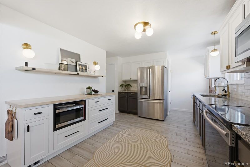 7790 S Harlan Way, Littleton, CO 80128