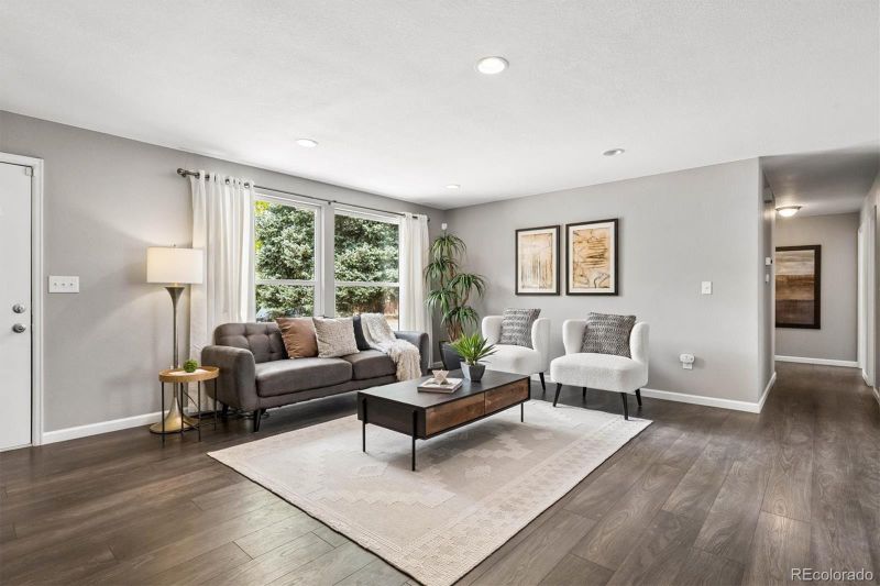 3106 S Olathe Way, Aurora, CO 80013