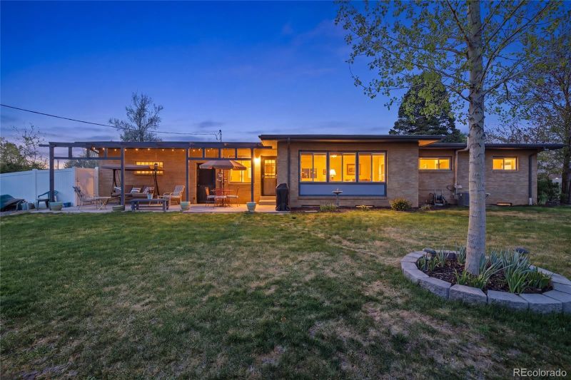 2705 Sunset Ln, Greeley, CO 80634