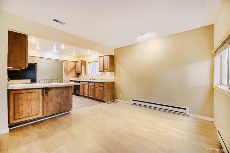 385 E Chenango Ave, Englewood, CO 80113
