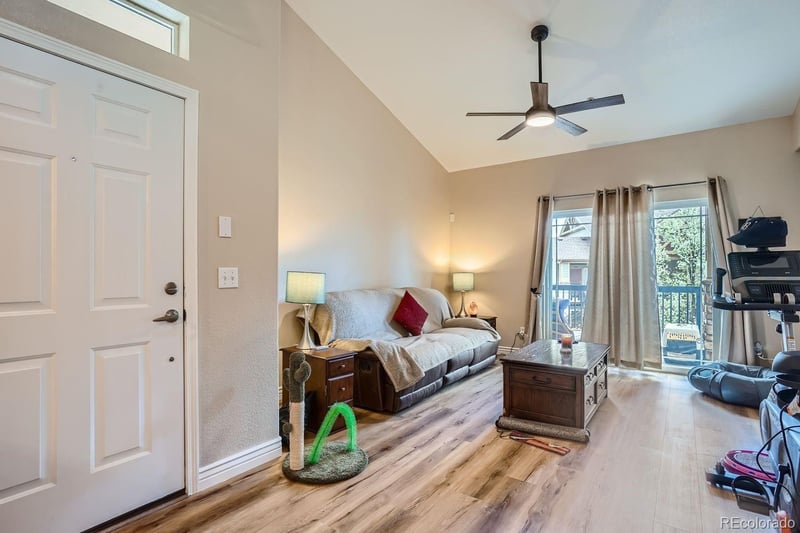 8779 S Kipling Way #204, Littleton, CO 80127
