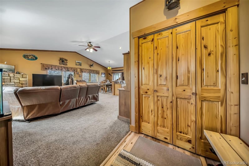 305 E Moffat Ave, Hot Sulphur Springs, CO 80451
