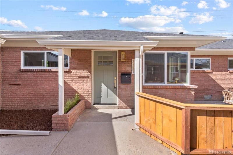3387 N Kearney St, Denver, CO 80207