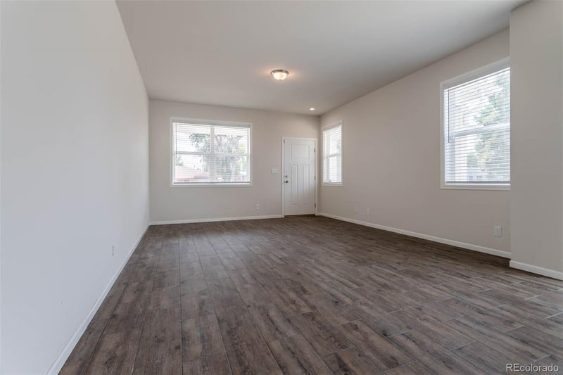 2380 N Emporia St, Aurora, CO 80010