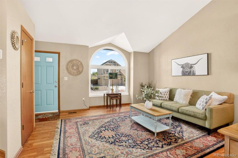 662 White Cloud Dr, Highlands Ranch, CO 80126