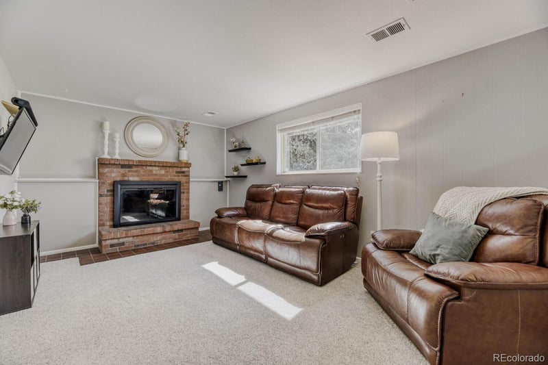 6361 S Ash Ct, Centennial, CO 80121