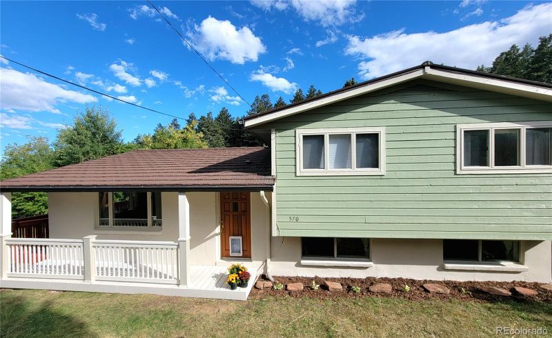 570 Columbine Ave, Golden, CO 80401