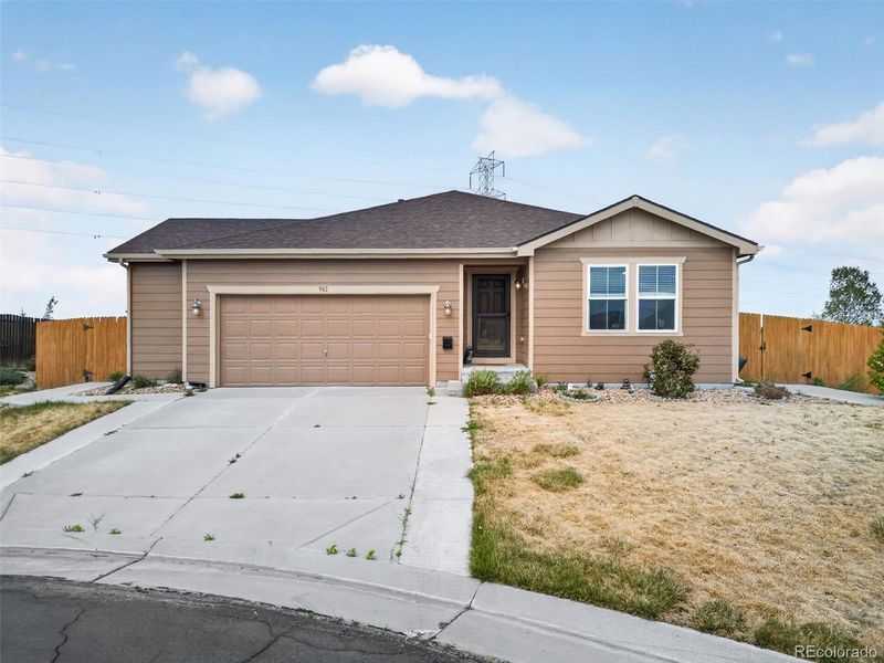 902 Stagecoach Ave, Brighton, CO 80603