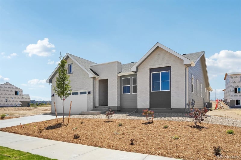 24406 E 35th Dr, Aurora, CO 80019