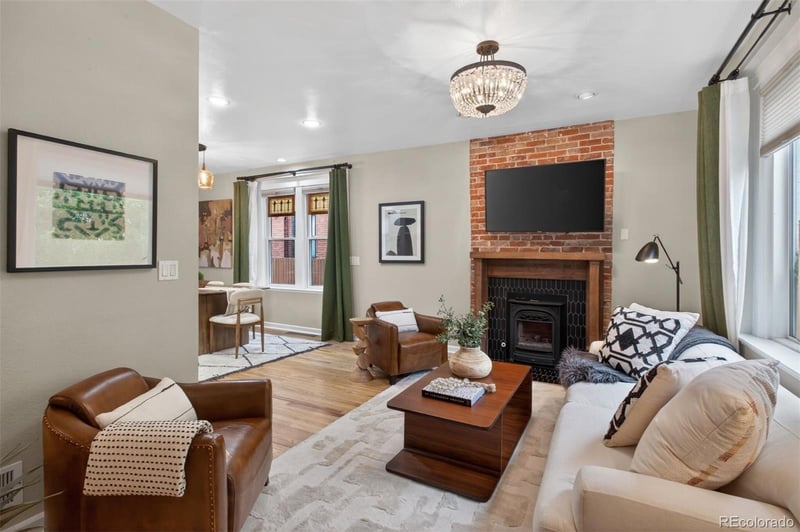 2340 N Vine St, Denver, CO 80205